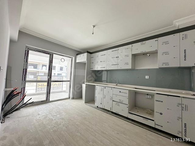 ERKILIÇ GAYRİMENKUL'DEN AT ÇİFTLİĞİ MEVKİİ ÖN CEPHE 3+1 Y.GİRİŞ