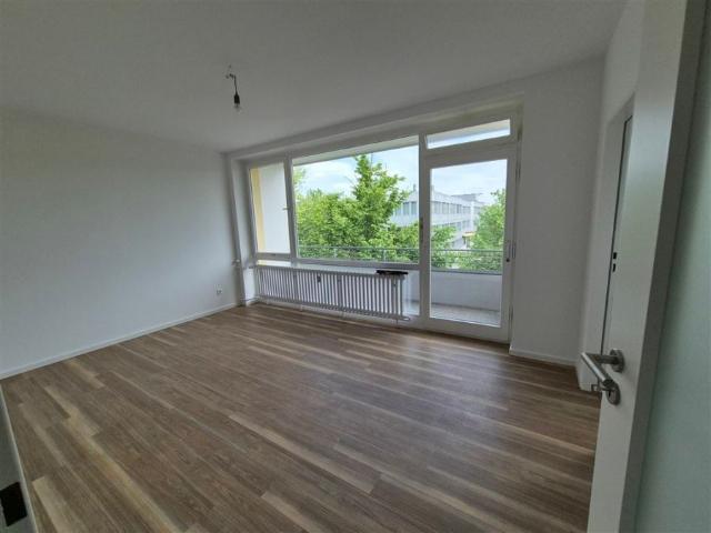 Erst­be­zug nach Sanie­rung! 1‑Zim­mer Woh­nung mit Balkon