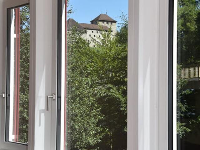 Erstbezug: 2 Zi Loft Wohnung mit Blick zur Schattenburg