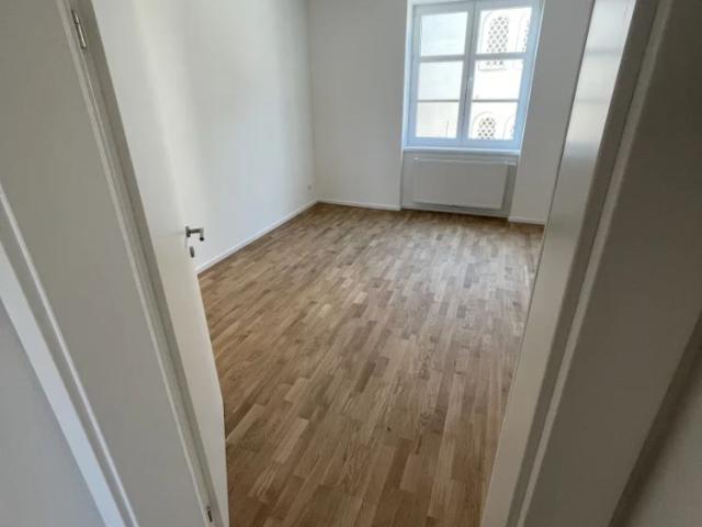 Erstbezug! 30 Minuten ins Stadtzentrum Wien: 3 Zimmer in Bad Vöslau in Ruhelage