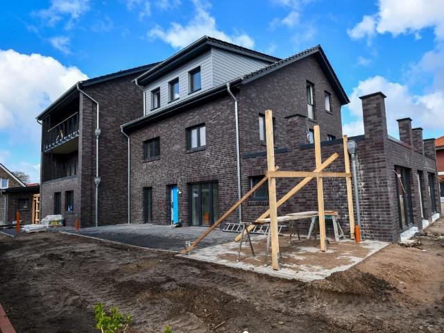 Erstbezug Barrierefreie Neubauwohnung mit Einbauküche, überdachter Terrasse und PKW Stellplatz in Altenoythe