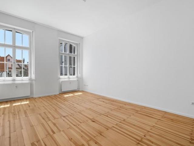 Erstbezug! Großzügige 2 ZKB in kernsaniertem Altbau direkt am Augsburger Dom