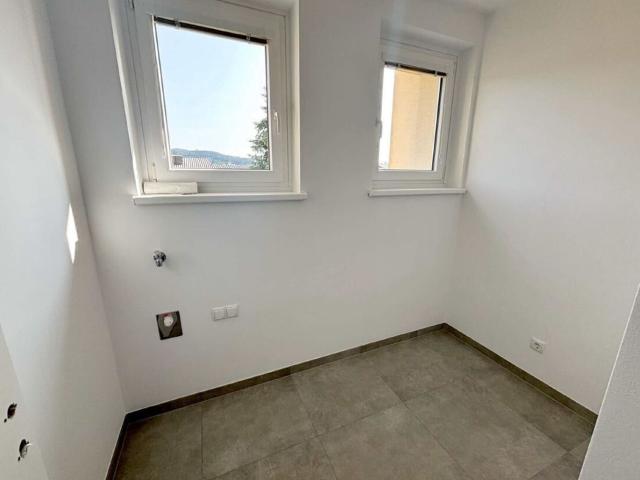 Erstbezug! Großzügige sanierte Eigentumswohnung mit Loggia!