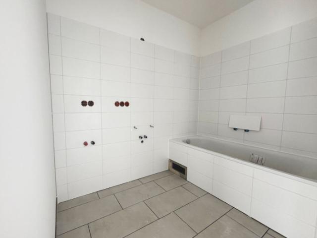 ERSTBEZUG „ein viertel grün“ in Wiener Neustadt Helle 3 Zimmer Wohnung mit Balkon, Kellerabteil und Stellplatz