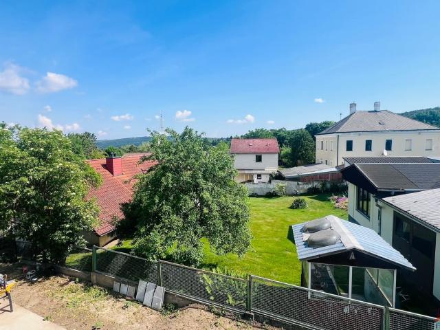 Erstbezug! Familientraum in Ruhelage mit Eigengarten, Pkw Stellplatz und Terrasse!