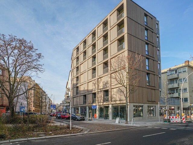 Erstbezug: Innovatives Wohnen in einzigartigem Holz Hybrid Bau