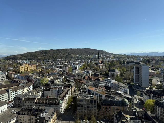 Erstbezug moderne 2.5 Zimmerwohnung mit Aussicht