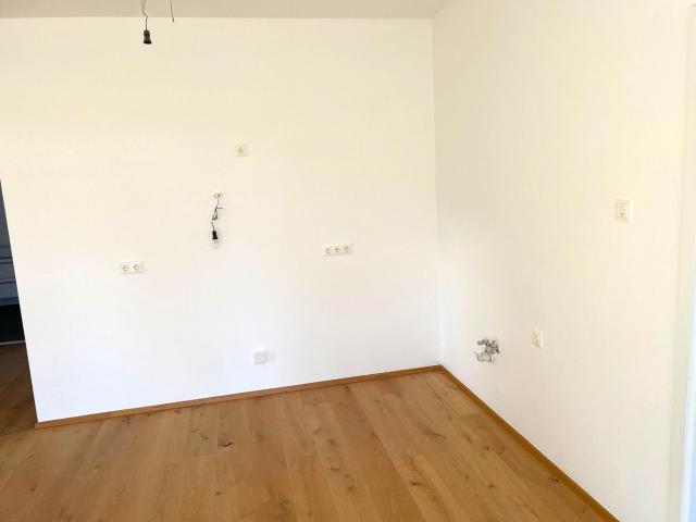 ERSTBEZUG! Moderne 3 Zimmer Eigentumswohnung mit Schwimmteich
