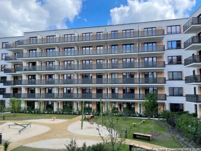 Moderne 3 Zimmer Neubauwohnung mit 2 Bädern und Balkon