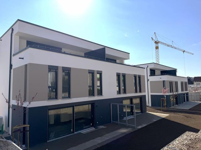Erstbezug mit Stil: Moderne Doppelhaushälften mit 187 m² Nutzfläche in familienfreundlicher Lage