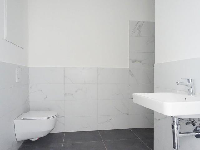 ERSTBEZUG nach Generalsanierung Erdgeschoss Wohnung nahe Fußgängerzone und Landesklinikum eigener Eingang!