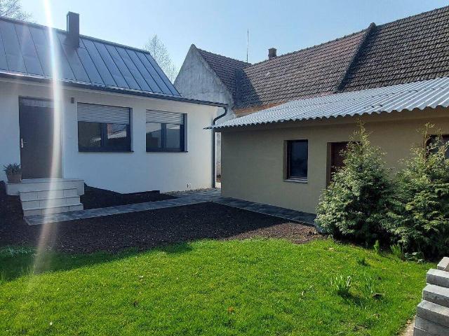 ERSTBEZUG nach Kernsanierung, schlüsselfertig 2 Zimmer & Küche, Garten, sofort beziehbar