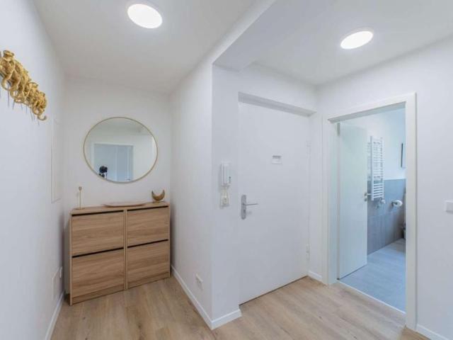 Erstbezug nach Kernsanierung: 2 Zimmer Wohnung in Berlin Charlottenburg
