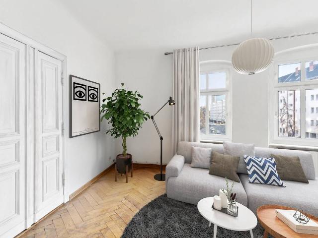 Erstbezug nach Sanierung: 3 Zimmer Wohnung im gepflegten Gründerzeit Altbau nahe Viktoriapark