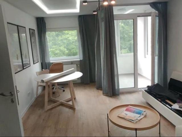 Erstbezug nach Sanierung! 2 ZWG mit Balkon in Schönhloz am S Bahn