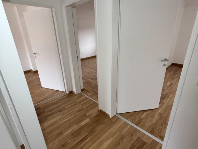 erstbezug nach sanierung: helle 4 zimmer wohnung im obersten stockwerk mit moderner atmosphäre, kurzen wegen und hervorragender infrastruktur in steyr münichholz!