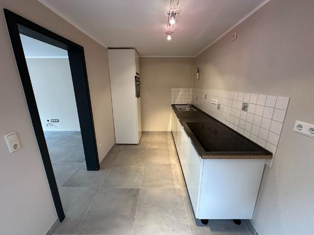 Erstbezug! Sanierte 2 Zi. Wohnung mit EBK, Terrasse und Gartenmitbenutzung!