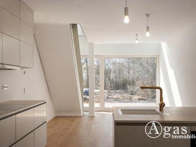 ERSTBEZUG! Stilvolle 3 Zimmer Maisonettewohnung mit Garten in Wedding
