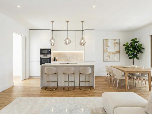 Erstbezug & provisionsfrei! Moderne 3 Zimmer Wohnung mit 2 Balkonen und Aufzug H9 24