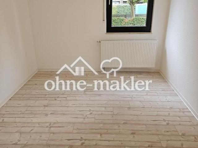 Erstbezug: Traumhafte 3 Raum Wohnung mit Garten