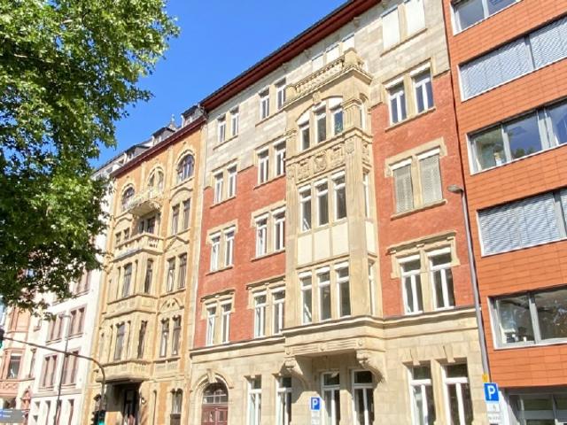 Erstklassige Altbaubüroetage mit Hofgebäude gegenüber der Christuskirche bei Gericht