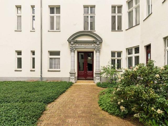 Erstklassige Altbauwohnung in Top Lage nahe Kudamm