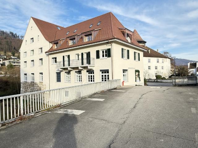 Erstvermietung 3.5 Zi Wohnung in historischer Umgebung an der Birs