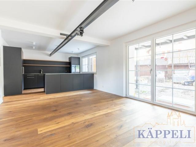 Erstvermietung einer kernsanierter 2.5 Zimmer Wohnung in Amsoldingen