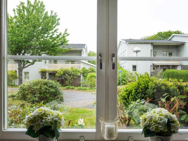 Ersåsbacken 8