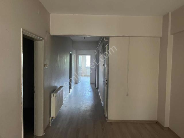 Ersay'dan Kiralık çırpan'da 3+1 eski Hastane Civarı 2.kat