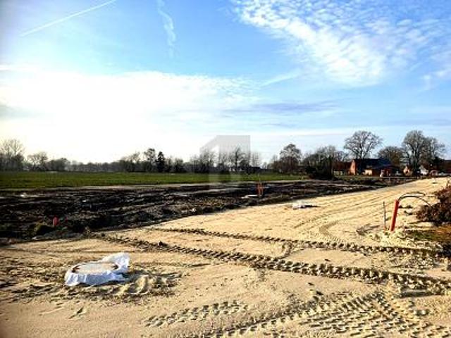 ERSCHLOSSENES BAUGRUNDSTÜCK IN KIRCHWALSEDE