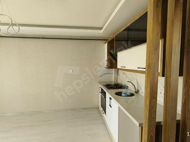 Ertuğrul Dört Yol Carşıda Kiralık 1+1 Daire