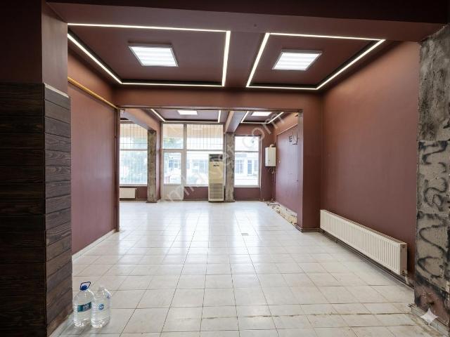Ertuğrulgazi Mahallesi Salı Pazarının Yanında Kiralık İş Yeri