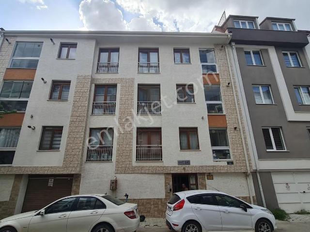 Ertuğrulgazi Mahallesi Satılık Fırsat 1+1 Ful Eşyalı Ara Kat
