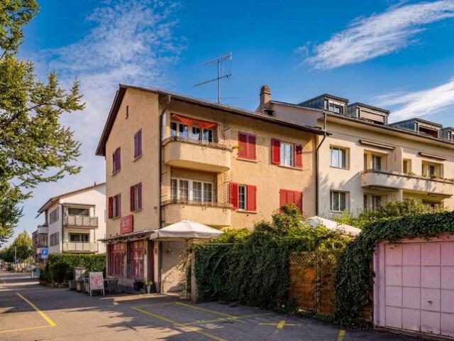 ERTRAGSSTARKES WOHN UND GESCHÄFTSHAUS MIT RESTAURANT UND WOHNUNGEN
