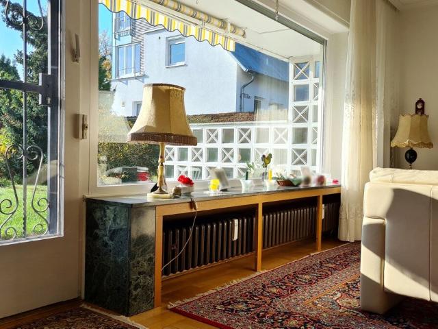 Erwerben Sie dieses attraktive Mehrfamilienhaus mit großem Garten in Harleshausen!