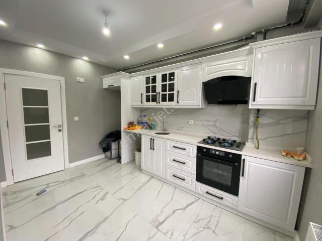 eryıldız Gayrimenkul'den*çarşı İçinde Kapalı Pazar Ve Okullar Yanı Kiralık 2+1 Daire