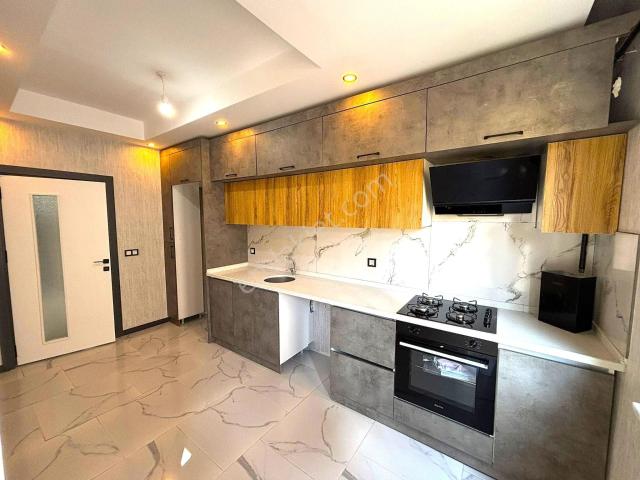 eryıldız İnşaat'tan Tepe Bölgesinde İskanlı 145m2 Ultra Lüks 3+1 Daire