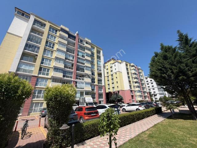 Eryaman Anka Park Konutları 4 Banyolu Teraslı 6+1 Satılık Daire