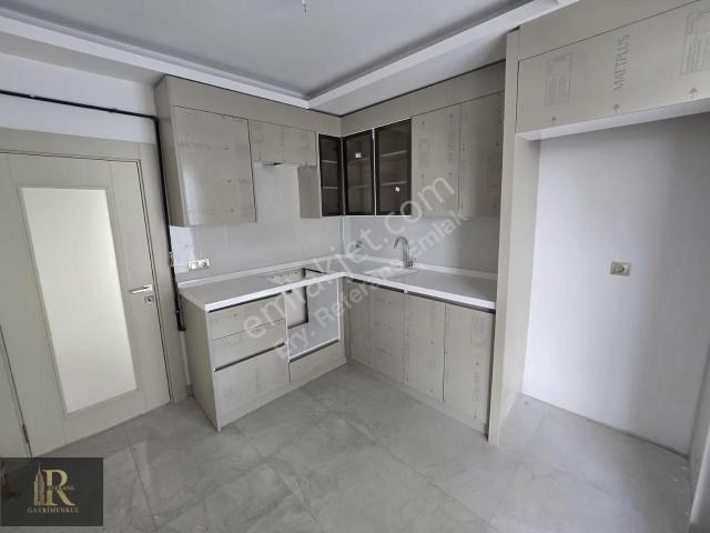 Eryaman Susuzda Acil_sıfır_y.giriş_ B.mutfak_e.banyo Satılık 2+1