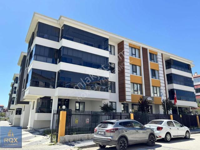 Eryaman Yeşilovada Ebeveyn Banyolu Asansörlü Site İçi 3+1 Daire