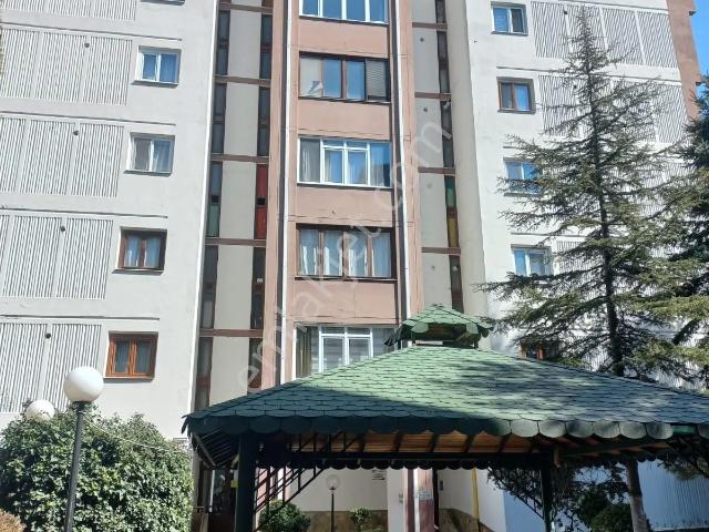 Eryaman 4 Etap Metroya Yakın Asansörlü Ara Kat 1+1 Satılık Daire