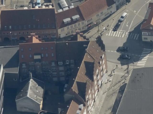 Et unikt lejemål med karakter og charme på en attraktiv hjørnebeliggenhed