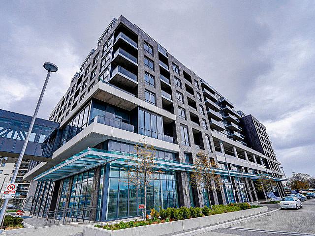 Etobicoke Gorgeous Penthouse Corner Unit 3 Br Condo