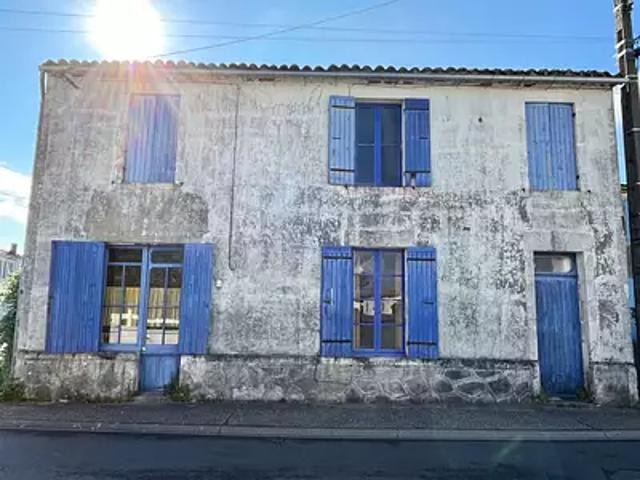 Etaules 17750 Achat / Vente maison 7 pièces t7 jardin
