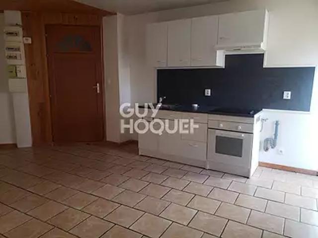Etaules 17750 Location appartement 2 pièces t2 au dernier étage