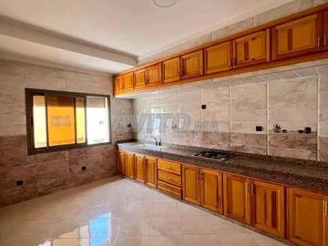 Étage de villa 2 façades 3 chambres à vendre à un prix raisonnable