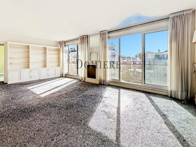 Etage élevé, beau 5 pièces baigné de soleil