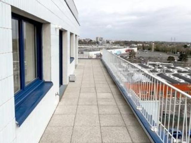 ☀️ETAGE ELEVE GRAND APPARTEMENT avec EXTÉRIEUR ☀️
