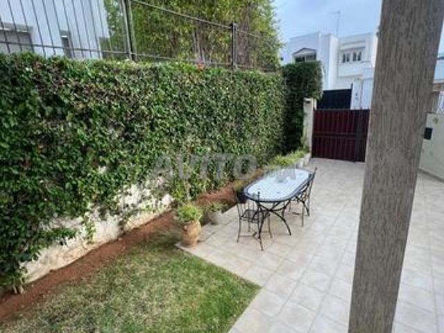 Étage supérieur de villa à louer à Hay Riad